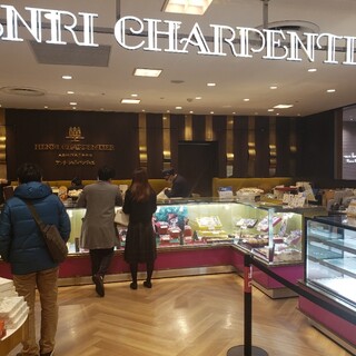 アンリ・シャルパンティエ_2