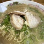 江ちゃんラーメン - ニンニク小1個クラッシュ♪