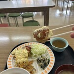 栄城会館 - 大盛りのチキン南蛮
