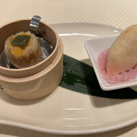 崎陽軒本店 嘉宮 - 天心２種　安定の美味しさ