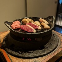 あひ鴨一品 鳥安 - 鴨鍋 ... 胸肉、もも肉、つくね、砂肝と? 