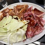 なか - 豚バラ②、若鳥①、牛ロース②