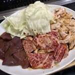 なか - レバー①、カルビ①、とんちゃん⑤