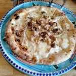 ピッツェリア パリアレ - しめじツナクリーム味