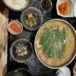 博多もつ鍋 やま中 銀座店 - 