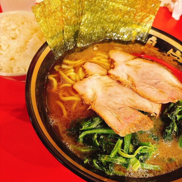 横濱家系ラーメン 裏川島家 - 神泉/ラーメン | 食べログ 横濱家系ラーメン 裏川島家 - 神泉/ラーメン | 食べログ