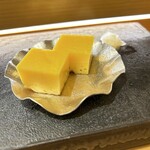 すしのいずみ - エビすり身の卵焼き