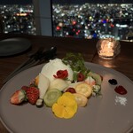 GRADATIONS - ブッラータ ＆ 季節のフルーツ