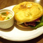 りむ商会 - 新メニューのパニーニセット