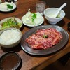 焼肉 源 - まんぷくカルビランチ（カルビ、ごはん、野菜、サラダ、スープ、キムチ）