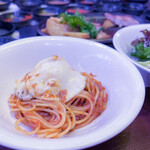 BistroW - 36時間煮込んだ自家製ボロネーゼとタリアテッレに合わせた究極のペアリングです♪