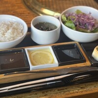 焼肉 龍園 西中洲店 - 