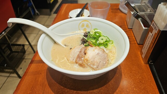 豚と風船 TOKYO豚骨BASE MADE by 博多一風堂 アトレ大船店 - 大船