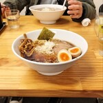 らーめんつけ麺 びんびん亭 - チャーシュー麺 味玉