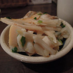 炭火焼酒亭ローリンストーン -  お通し　ズームアップ