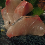 炭火焼酒亭ローリンストーン -  活〆シマアジ刺　ズームアップ