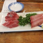 魚三酒場 - ぶり刺身