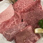 炭火焼肉 牛和鹿 - 