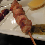 炭火焼酒亭ローリンストーン -  愛媛県産伊予鶏 炭火焼　ズームアップ