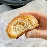 GASENDO - クロワッサン　250円　(断面)