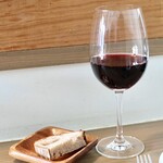 パスタとワインの小さな食堂 ビアンカ - グラスワイン赤