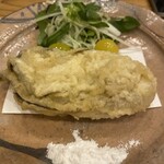 蕎麦割烹  倉田 - 天ぷら：三陸広田湾産 牡蠣、銀杏、春菊