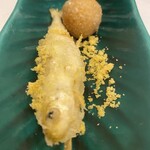 蕎麦割烹  倉田 - 天ぷら：北海道産子持ちワカサギ、蓮根餅、カラスミ掛け