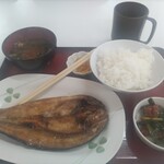 四日市ヒモノ食堂 - 真ほっけ定食 850円。