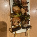 焼鳥ぎんじ - ぎんじ焼き　ふりそでタレ　大きくて満足！