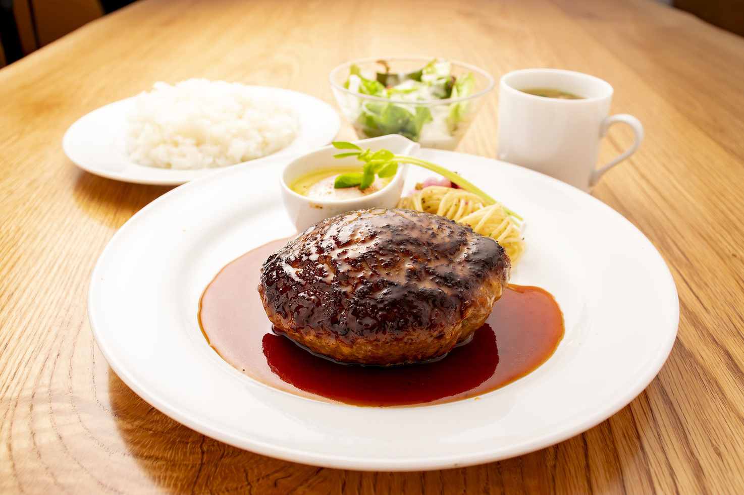 写真 : ニク サングルマン - 扇町/ハンバーグ | 食べログ