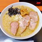 肉煮干中華そば 鈴木ラーメン店 - 出汁感が強い