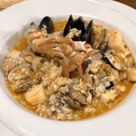 トラットリア アルモメント - 【本日のリゾット】いろいろ魚介のリゾット　ペスカトーレ。白ワインは勿論モヒートとも良く合います。