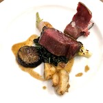 Trattoria Compare - 【セコンドピアット②】下田産本州鹿２歳メスのロースト　マルサラ酒ソース。