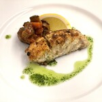 Trattoria Compare - 【セコンドピアット①】ニベ（鮸）のシチリアパン粉焼き　カポナータ添え。