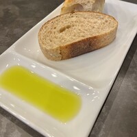 VANNO - 自家製のパン