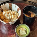 阿寓 - 【お食事】松茸と竹の子と油揚げの炊き込みご飯。