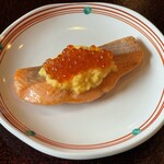 阿寓 - 【焼き物】秋鱒親子焼き。秋鱒の脂と卵黄の相性がよく、新しい出会いを感じました。