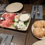 オービカ モッツァレラバー 横浜店 - 