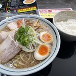 愛と情熱のらーめん屋 皐月亭 - 