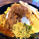 アプサラ レストラン&バー - 本場スリランカライス＆カレー(チキンの大盛り1650円)