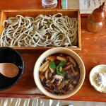 手打ち蕎麦　さとみ - きのこ汁そば、そばはあらびきで