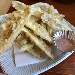 手打ち蕎麦　さとみ - ごぼうの天ぷら