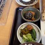 とんかつ しお田 - 小皿（2024年12月15日撮影）