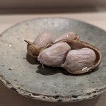 鮨みやもと - ゆで落花生（おおまさり）