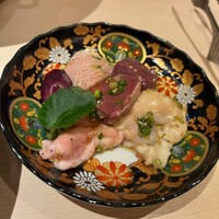 牛刺しと焼肉 仔虎 クリスロード店 - 