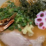 金澤濃厚甘えびラーメン 紅牡丹 - 