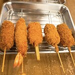 串かつ 花道 - ホタテ・海老・チーズちくわ・シュウマイ