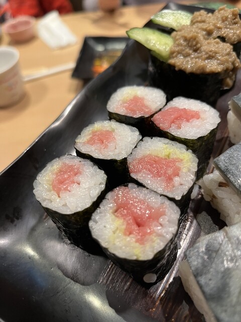 Nigiri Chojiro Mino Momorakuso Ten - Makiochi/Kaiten sushi