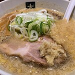 大島 - チャーシューが存在感あり