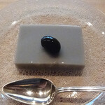 海老亭別館 - 黒豆の水羊羹